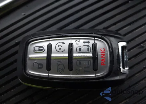 2022 Chrysler Pacifica Limited Awd из США, поврежденный, VIN 2C4RC3GG6NR167169